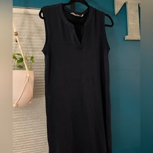 Athleta navy sleeveless athleisure dress